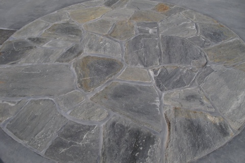 Schist paving